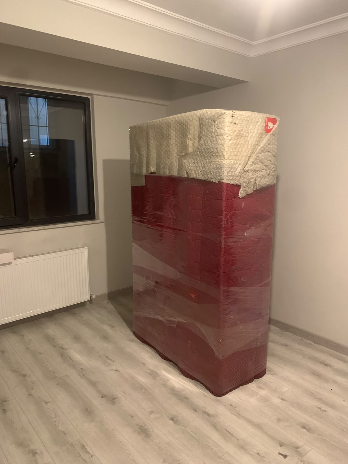 Taşınmaya hazırlanmış paketli eşyalar